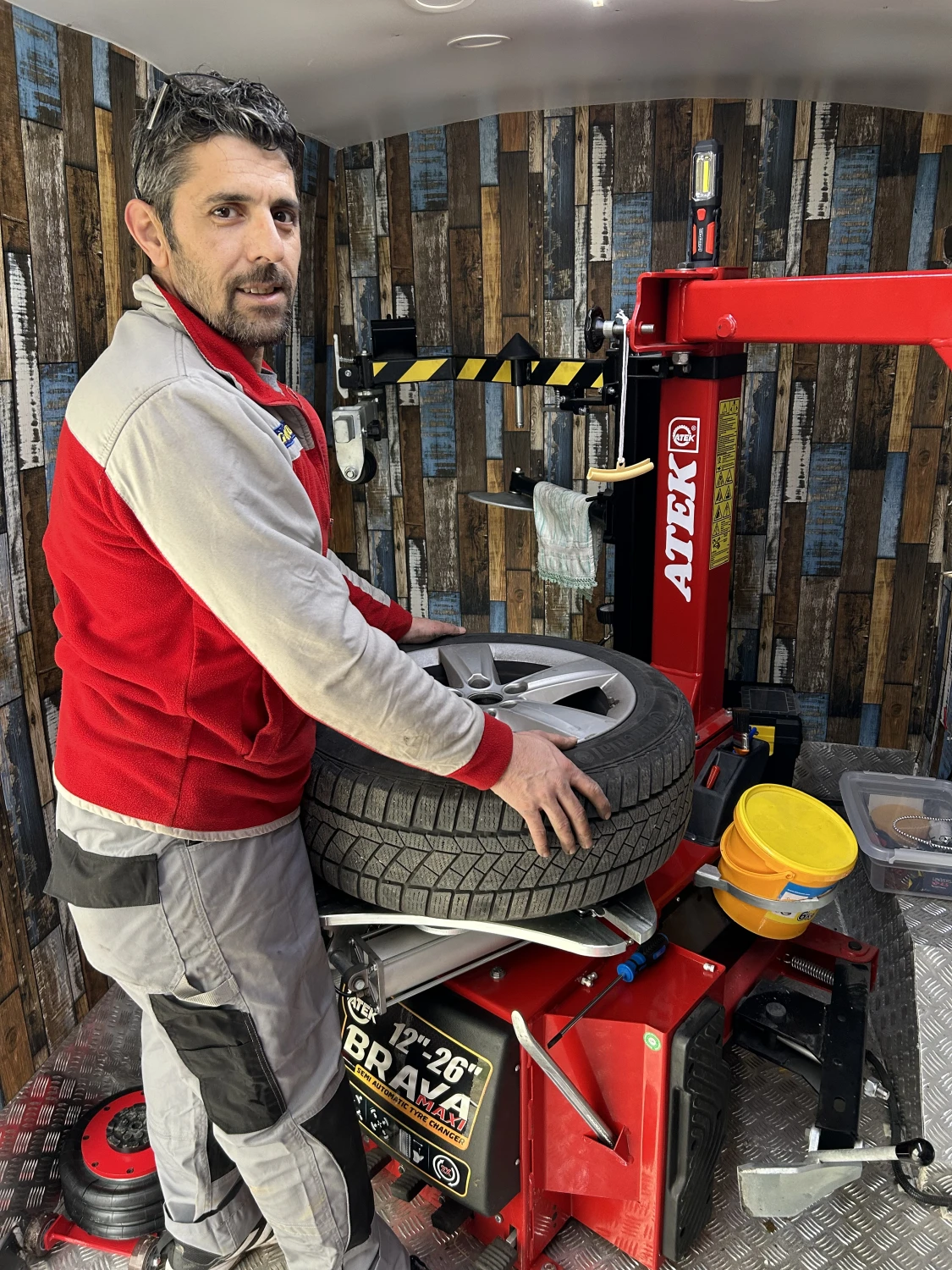 Reifenservice von Garanti Mobiler Reifenservice