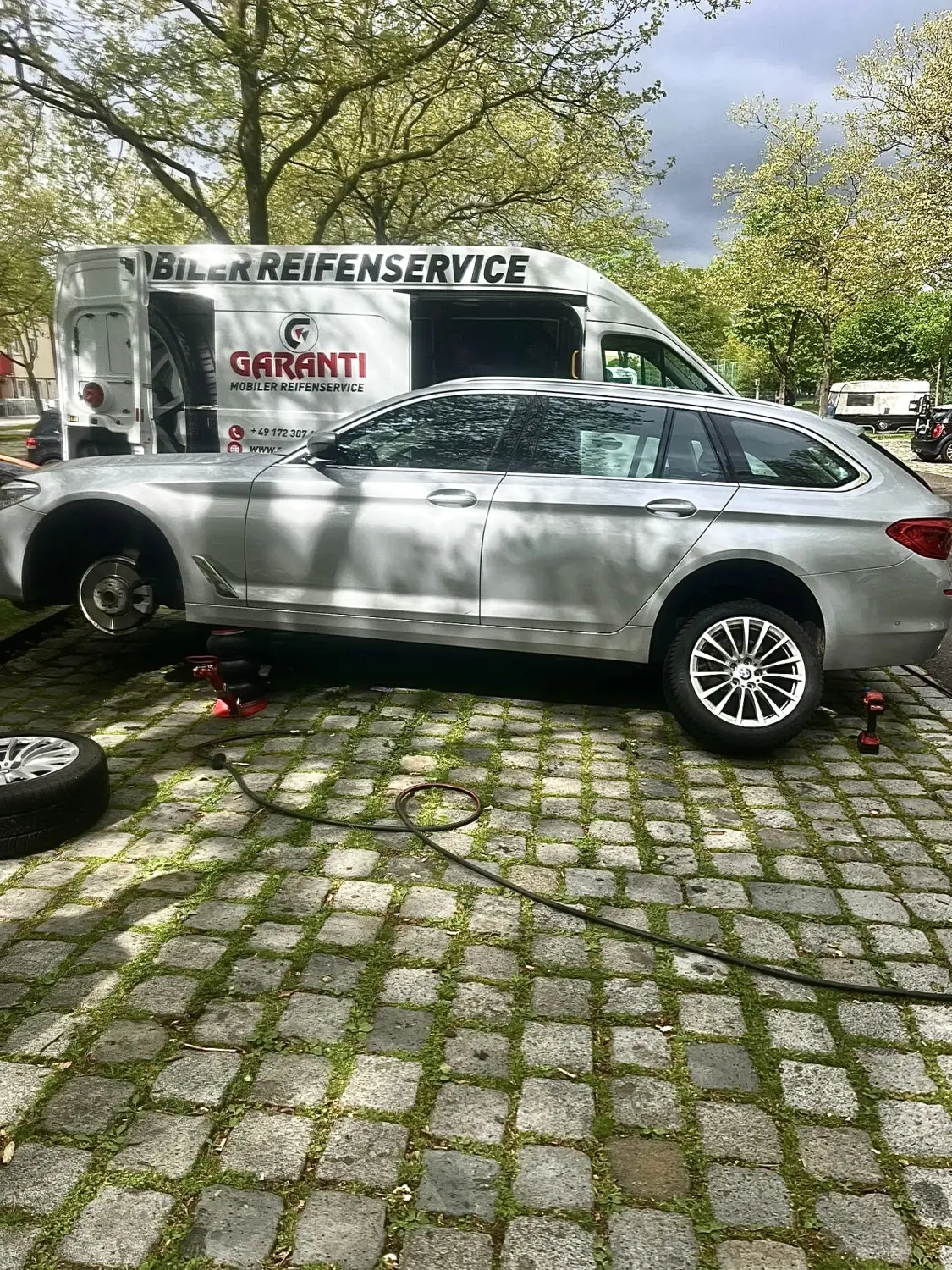 Reifenservice von Garanti Mobiler Reifenservice